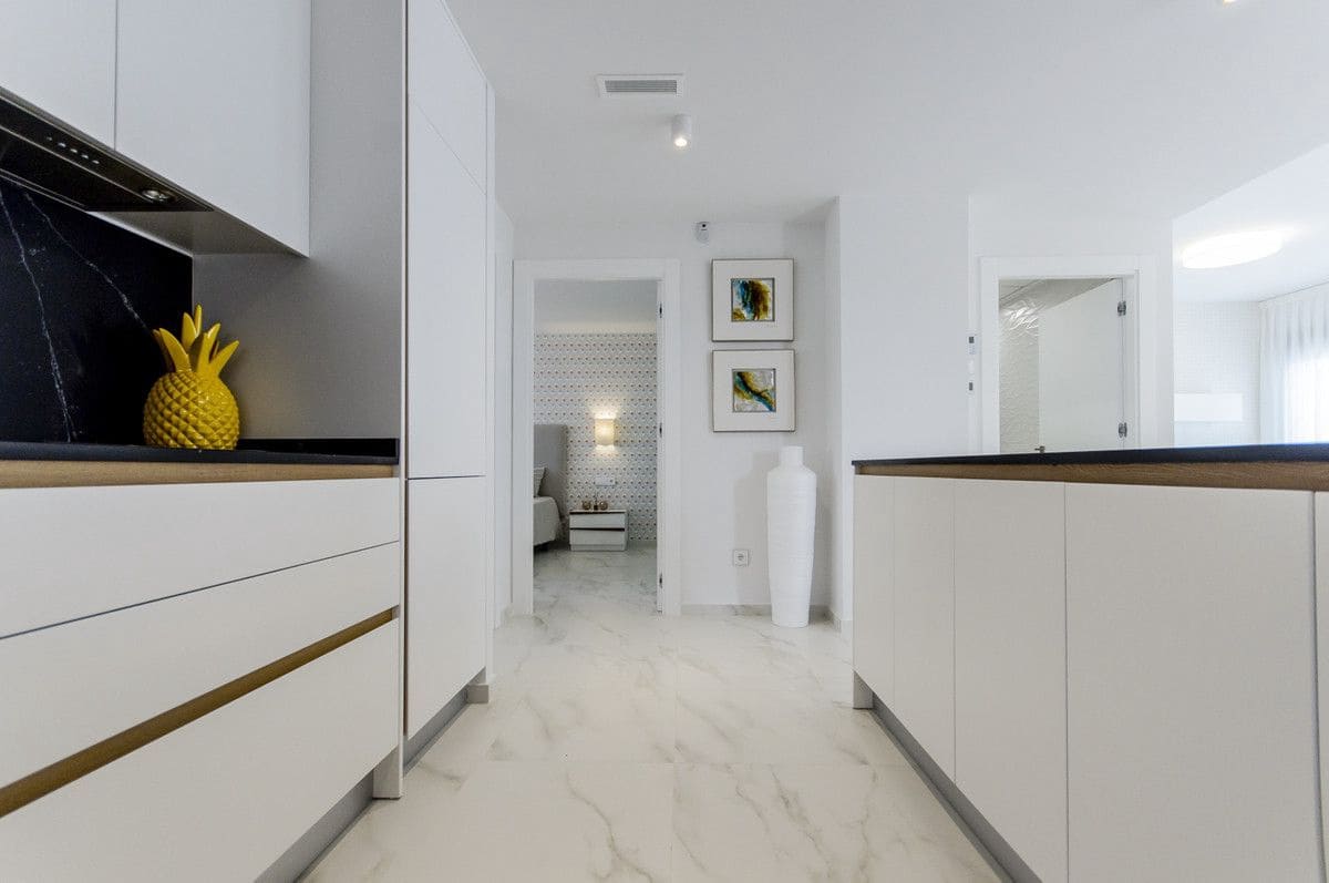 4 soverom Villa til salgs i San Miguel de Salinas med svømmebasseng - € 630 000 (Ref: 9993041)