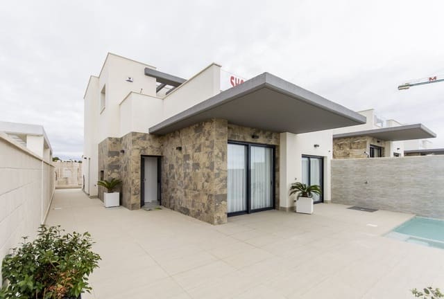 4 soverom Villa til salgs i San Miguel de Salinas med svømmebasseng - € 630 000 (Ref: 9993041)