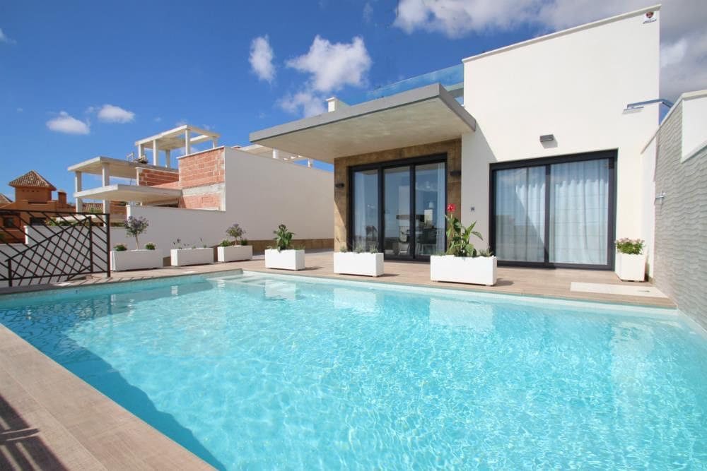 3 quarto Moradia para venda em San Miguel de Salinas com piscina - 875 000 € (Ref: 9993042)
