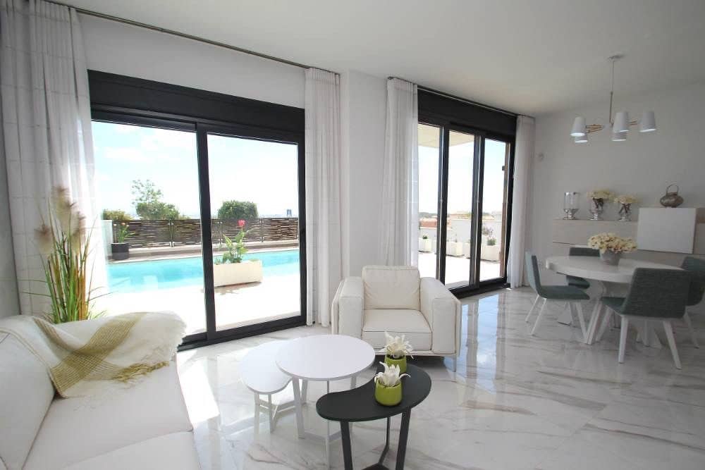 3 quarto Moradia para venda em San Miguel de Salinas com piscina - 875 000 € (Ref: 9993042)