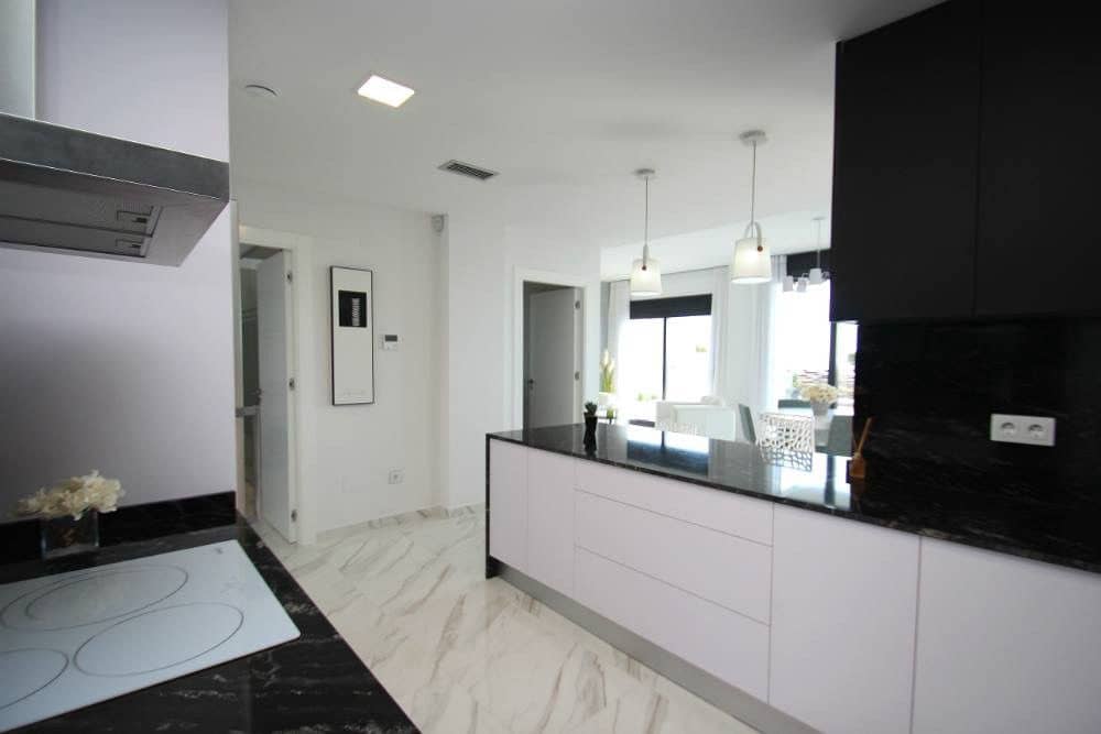 3 quarto Moradia para venda em San Miguel de Salinas com piscina - 875 000 € (Ref: 9993042)