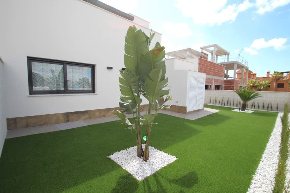 3 quarto Moradia para venda em San Miguel de Salinas com piscina - 875 000 € (Ref: 9993042)