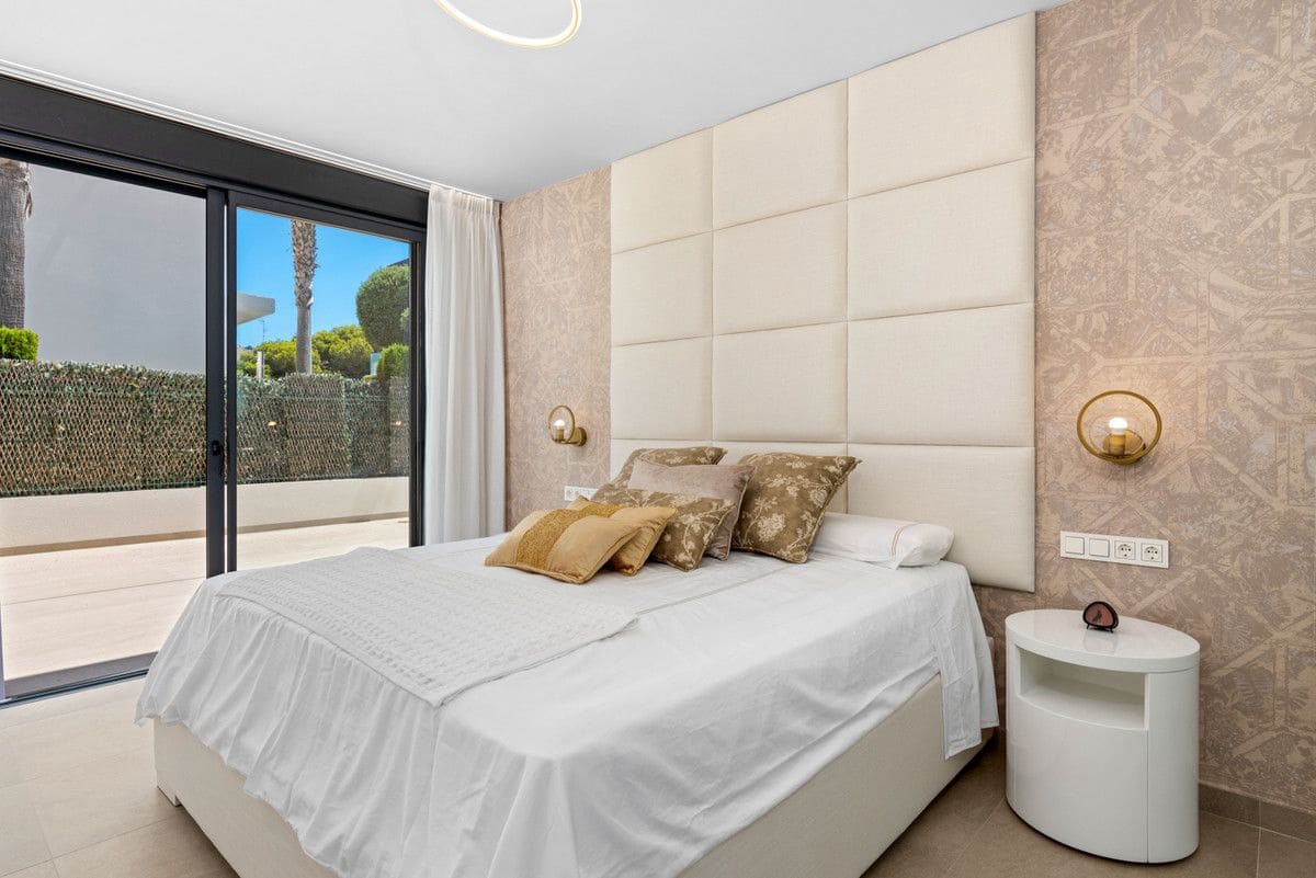 6 sypialnia Willa na sprzedaż w Orihuela Costa z basenem - 1 780 000 € (Ref: 9993065)