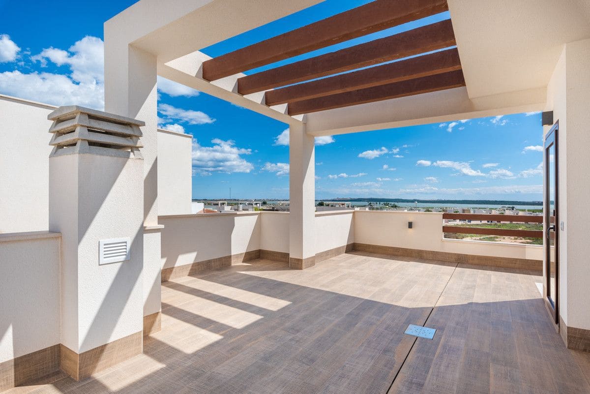 3 soveværelse Villa til salg i Los Montesinos med swimmingpool - € 485.000 (Ref: 9993069)
