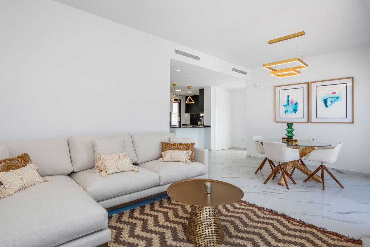 2 soverom Villa til salgs i San Miguel de Salinas med svømmebasseng - € 415 000 (Ref: 9993070)