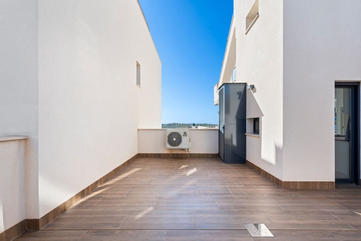 2 soverom Villa til salgs i San Miguel de Salinas med svømmebasseng - € 415 000 (Ref: 9993070)