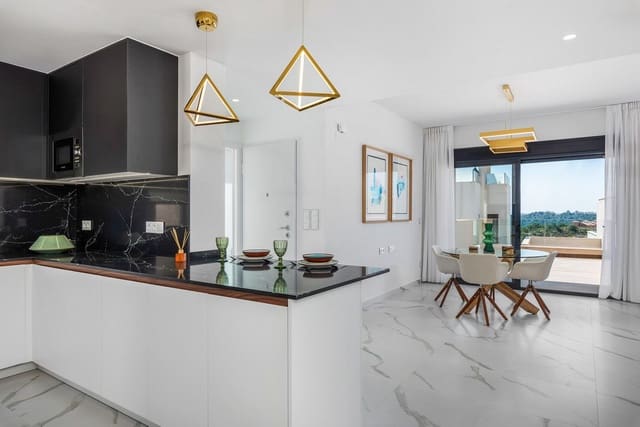 2 soveværelse Villa til salg i San Miguel de Salinas med swimmingpool - € 339.000 (Ref: 9993071)