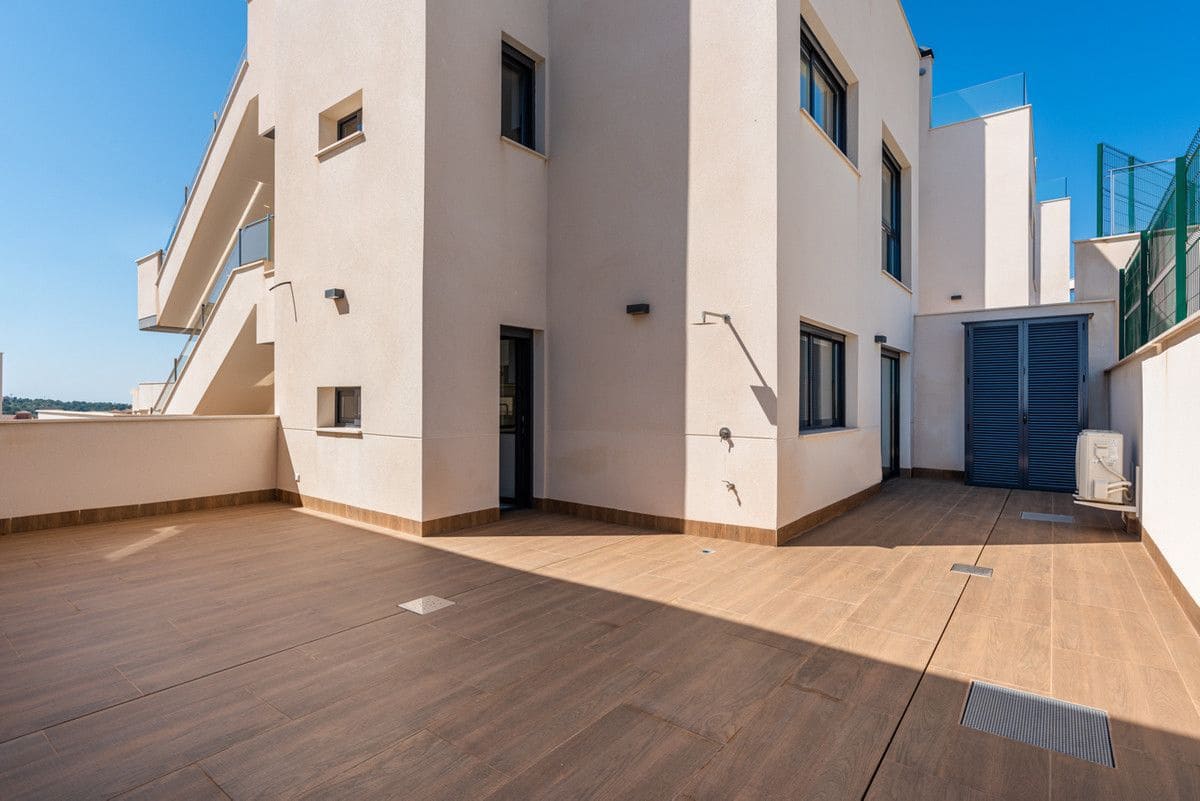 2 soveværelse Villa til salg i San Miguel de Salinas med swimmingpool - € 339.000 (Ref: 9993071)