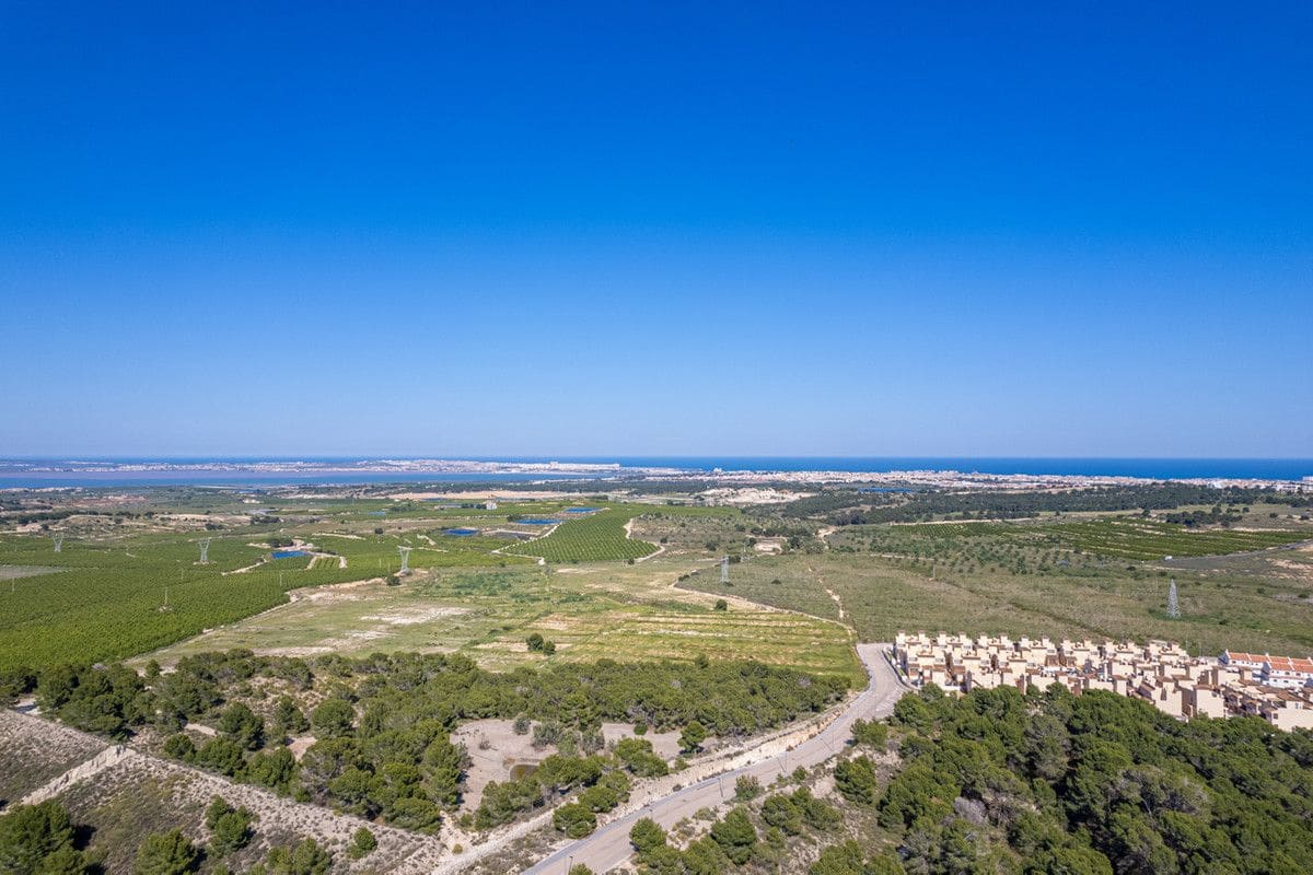 2 soveværelse Villa til salg i San Miguel de Salinas med swimmingpool - € 339.000 (Ref: 9993071)