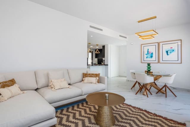 2 bedroom Villa for sale in San Miguel de Salinas with pool - € 339,000 (Ref: 9993071)