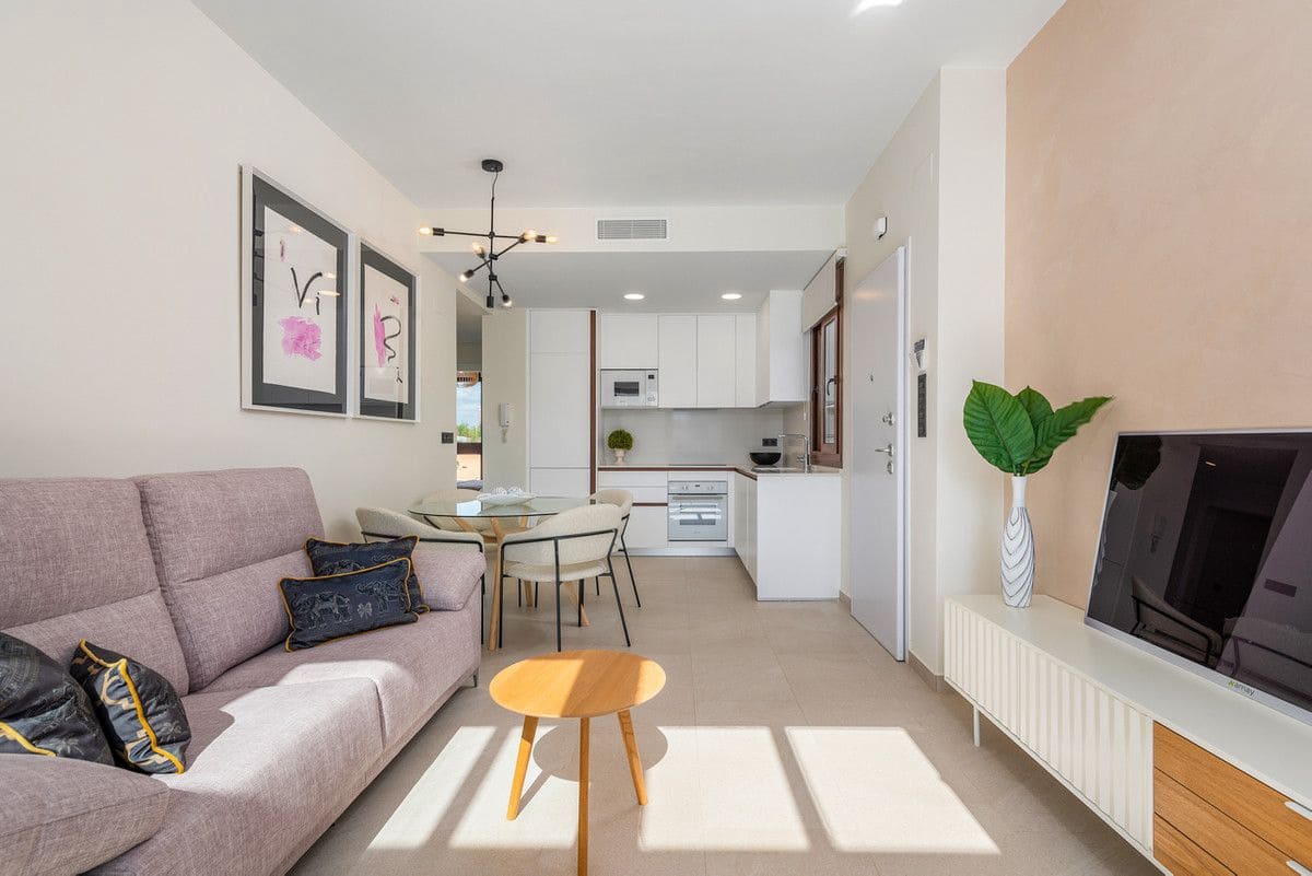 3 makuuhuone Huoneisto myytävänä paikassa Orihuela Costa mukana uima-altaan - 310 000 € (Ref: 9993072)