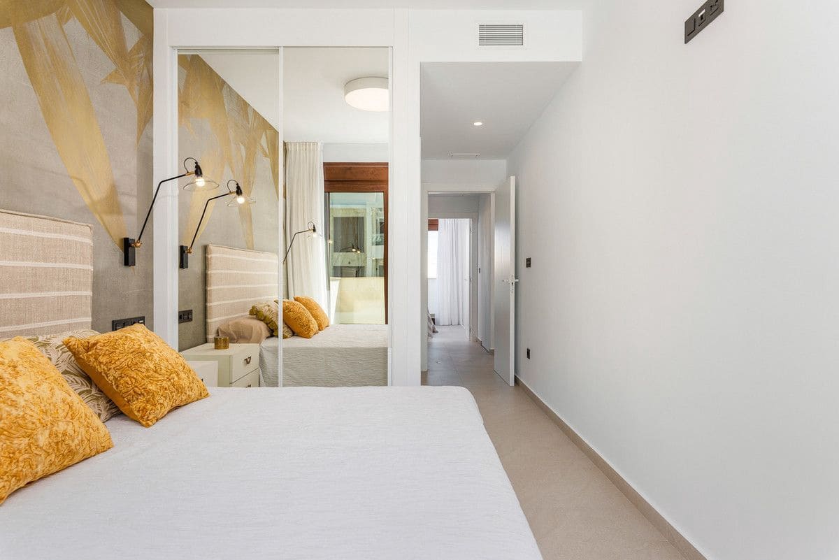 2 quarto Apartamento para venda em Orihuela Costa com piscina - 300 000 € (Ref: 9993073)