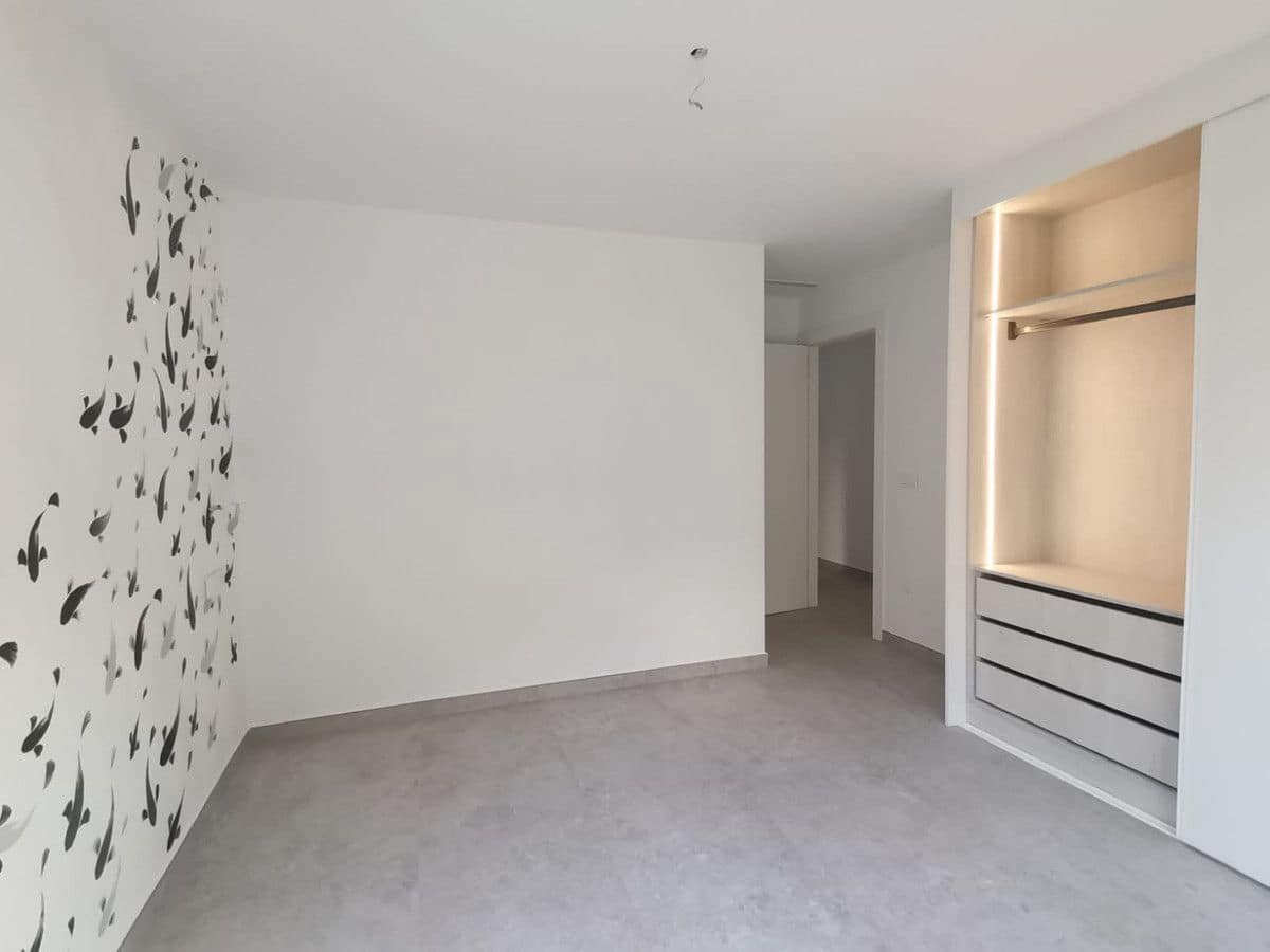 3 bedroom Apartment for sale in Torrevieja with pool - € 300,000 (Ref: 9993078)