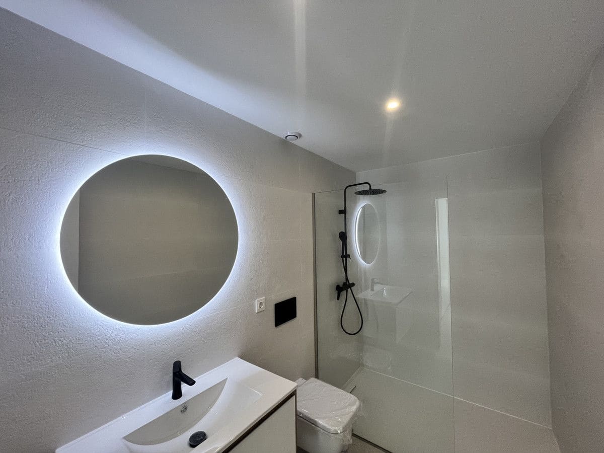 3 bedroom Apartment for sale in Torrevieja with pool - € 300,000 (Ref: 9993078)