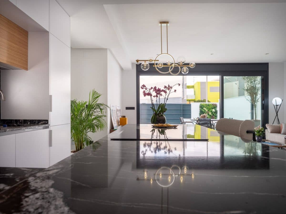 3 makuuhuone Huvila myytävänä paikassa Los Cuarteros mukana uima-altaan - 489 000 € (Ref: 9993097)