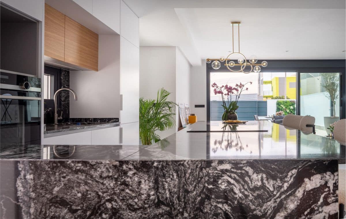 3 makuuhuone Huvila myytävänä paikassa Los Cuarteros mukana uima-altaan - 489 000 € (Ref: 9993097)