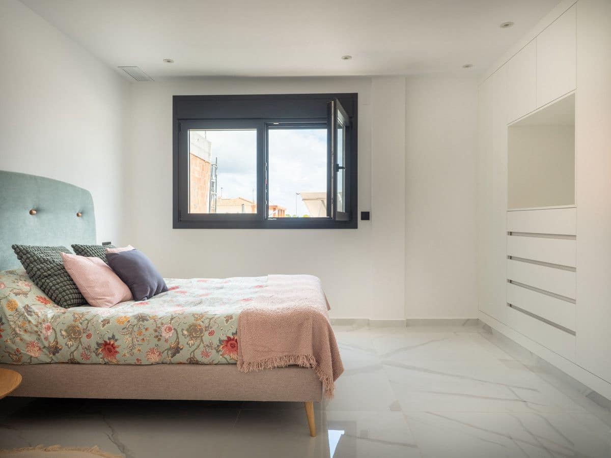 3 bedroom Villa for sale in San Pedro del Pinatar with pool - € 489,000 (Ref: 9993097)