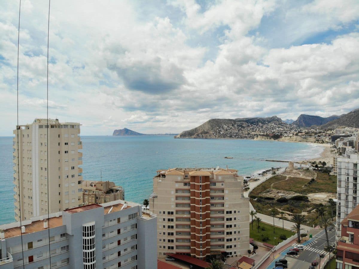 3 bedroom Apartment for sale in Calpe / Calp with pool - € 645,000 (Ref: 9993129)