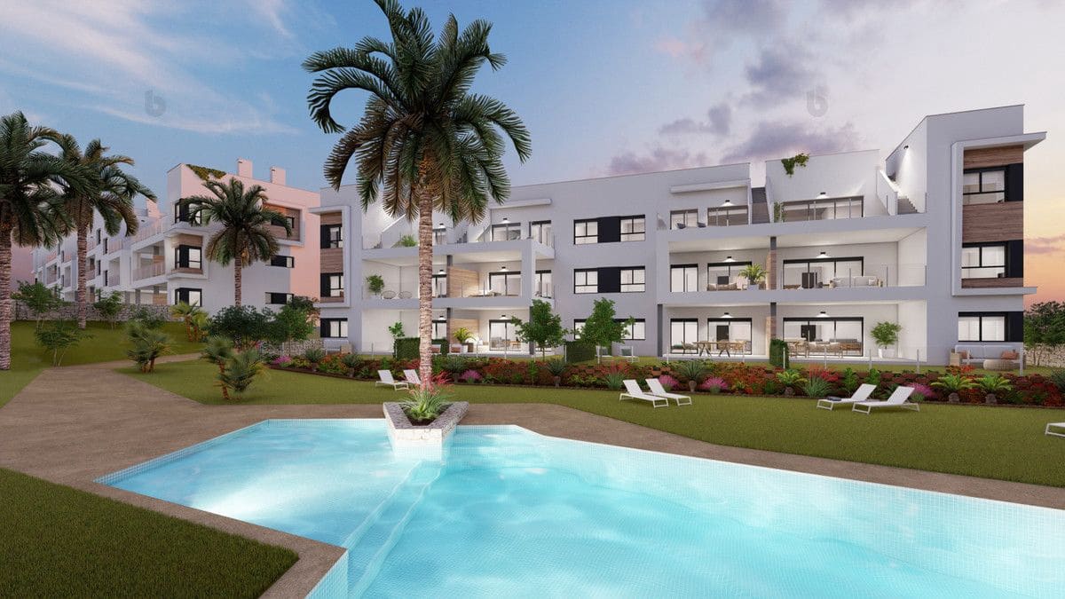 3 quarto Apartamento para venda em Pilar de la Horadada com piscina - 329 900 € (Ref: 9993133)