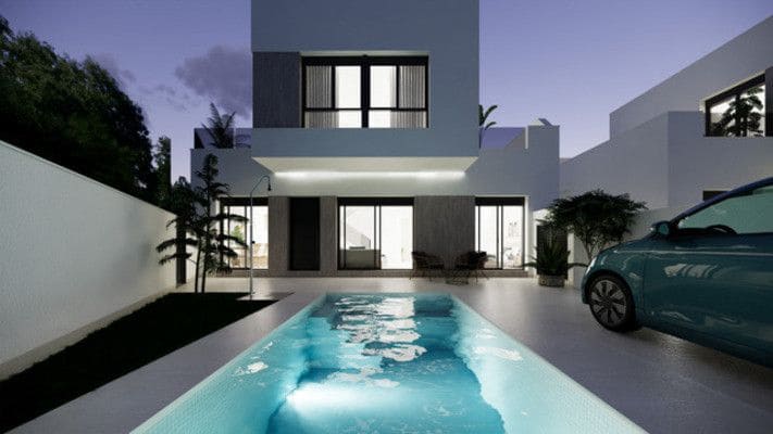 Chalet de 3 habitaciones en San Fulgencio en venta con piscina - 365.000 € (Ref: 9993134)