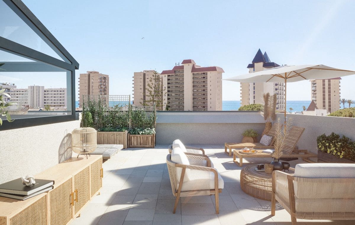 2 soveværelse Lejlighed til salg i Fuengirola - € 372.000 (Ref: 9993147)