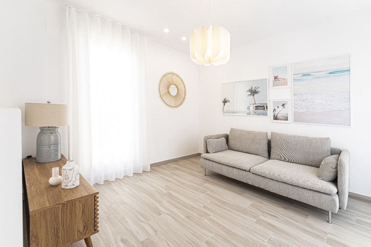 2 Zimmer Apartment zu verkaufen in La Manga del Mar Menor mit Pool - 260.560 € (Ref: 9993165)