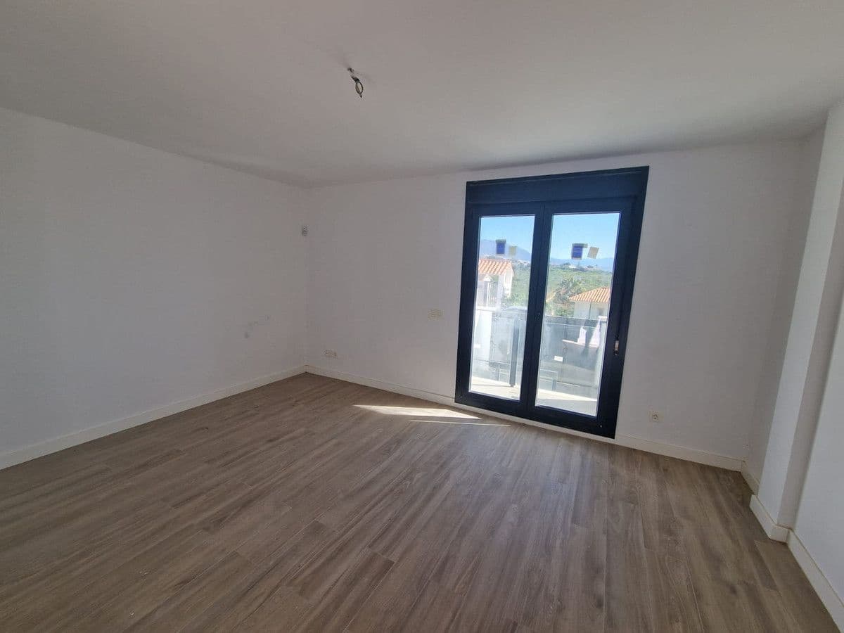 3 quarto Moradia para venda em Manilva - 489 000 € (Ref: 9993170)
