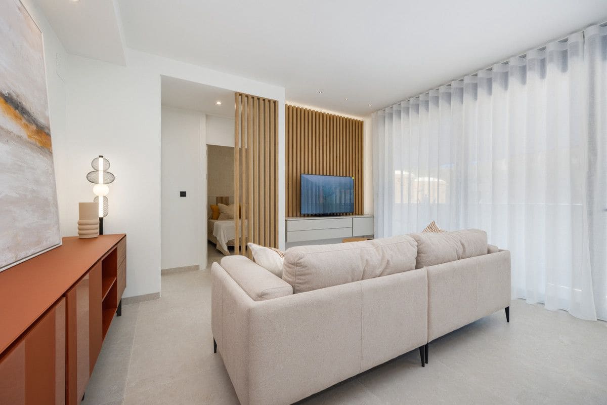 2 soveværelse Lejlighed til salg i Guardamar del Segura med swimmingpool - € 253.000 (Ref: 9993198)
