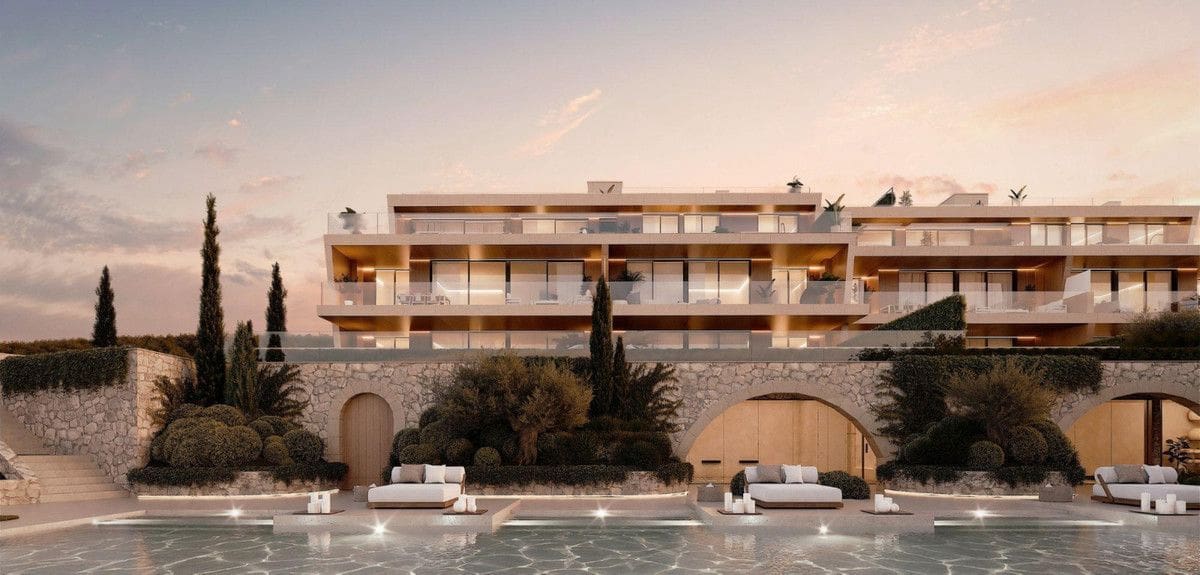 3 bedroom Apartment for sale in Casares with pool - € 652,000 (Ref: 9993215)