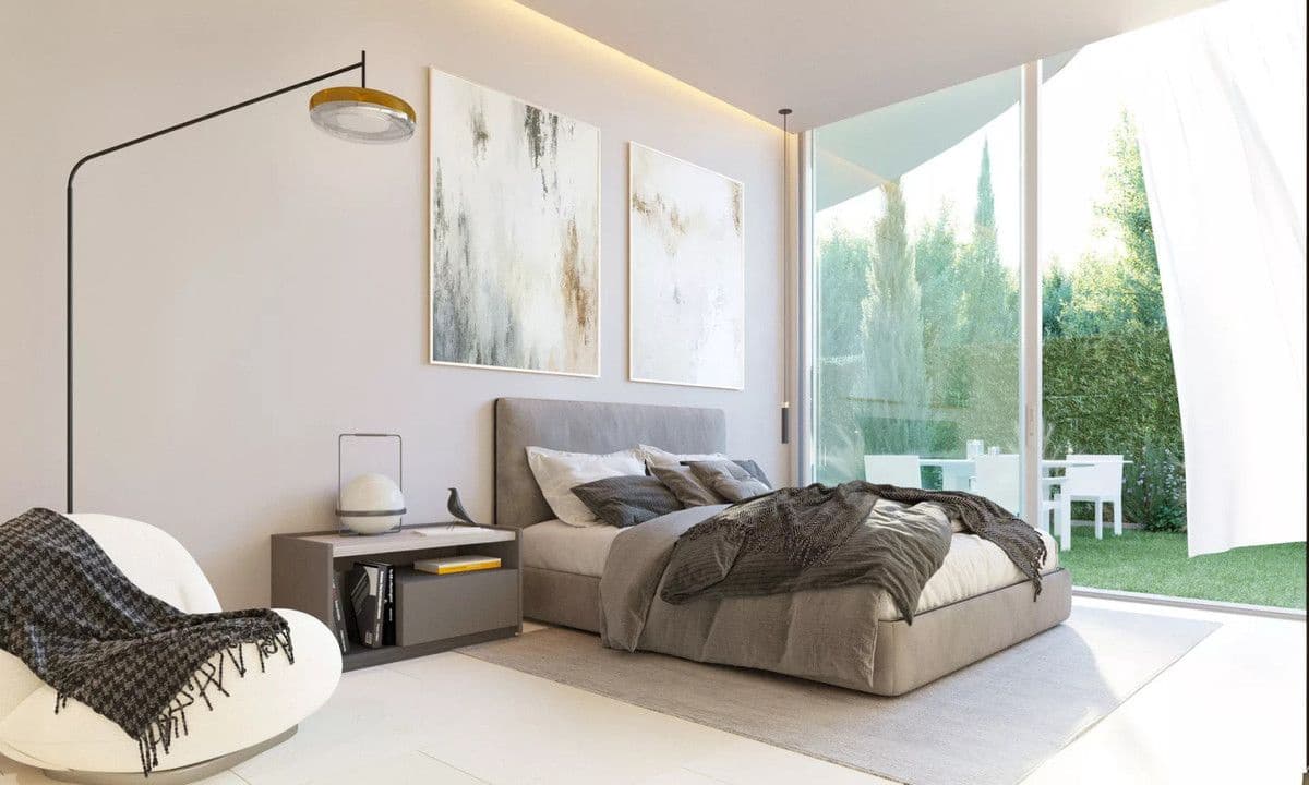 5 bedroom Villa for sale in Fuengirola with pool - € 2,950,000 (Ref: 9993246)