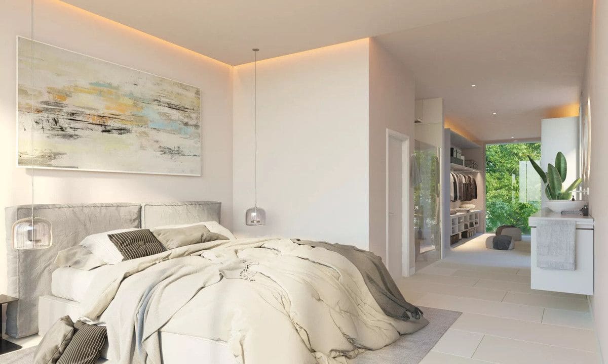 5 bedroom Villa for sale in Fuengirola with pool - € 2,950,000 (Ref: 9993246)