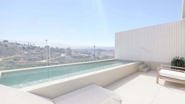 4 bedroom Villa for sale in Estepona with pool - € 730,000 (Ref: 9993255)