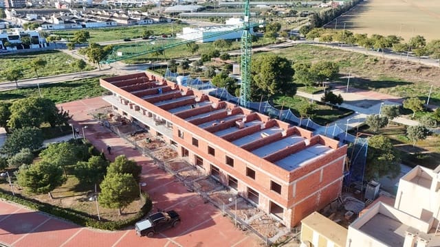 2 soveværelse Villa til salg i Pilar de la Horadada med swimmingpool - € 314.900 (Ref: 9993284)