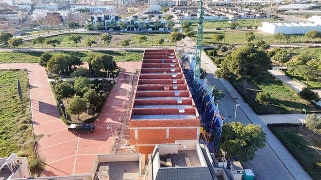 2 soveværelse Villa til salg i Pilar de la Horadada med swimmingpool - € 314.900 (Ref: 9993284)