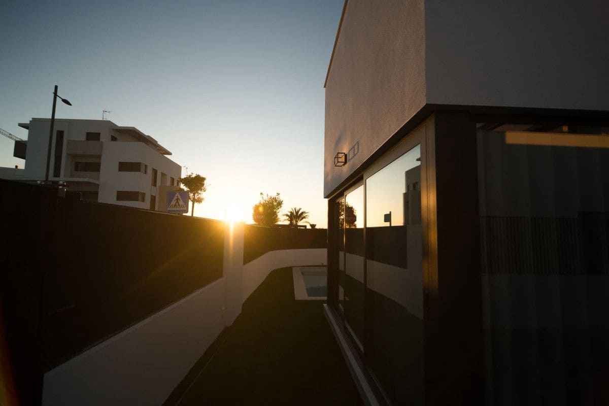 3 bedroom Villa for sale in Torre-Pacheco with pool - € 869,900 (Ref: 9993312)