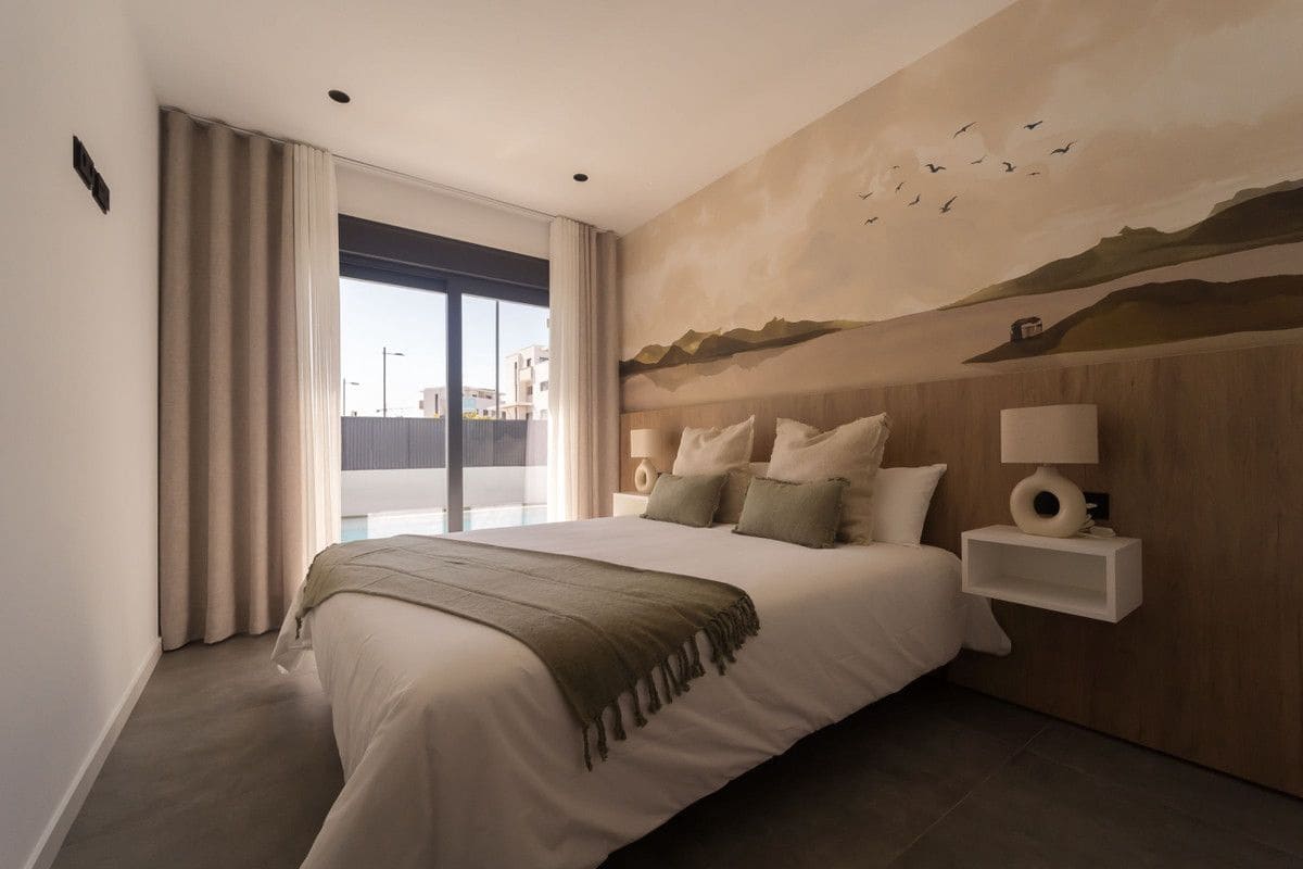 3 bedroom Villa for sale in Torre-Pacheco with pool - € 869,900 (Ref: 9993312)