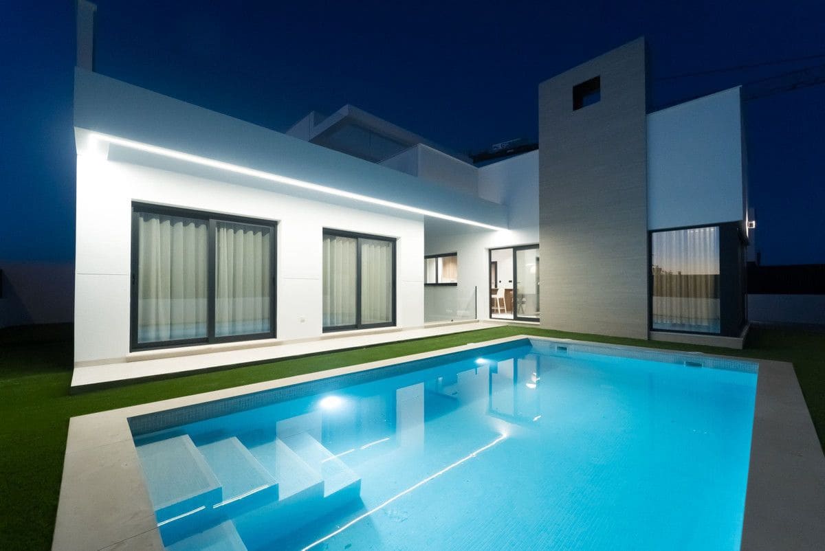 3 bedroom Villa for sale in Torre-Pacheco with pool - € 869,900 (Ref: 9993312)