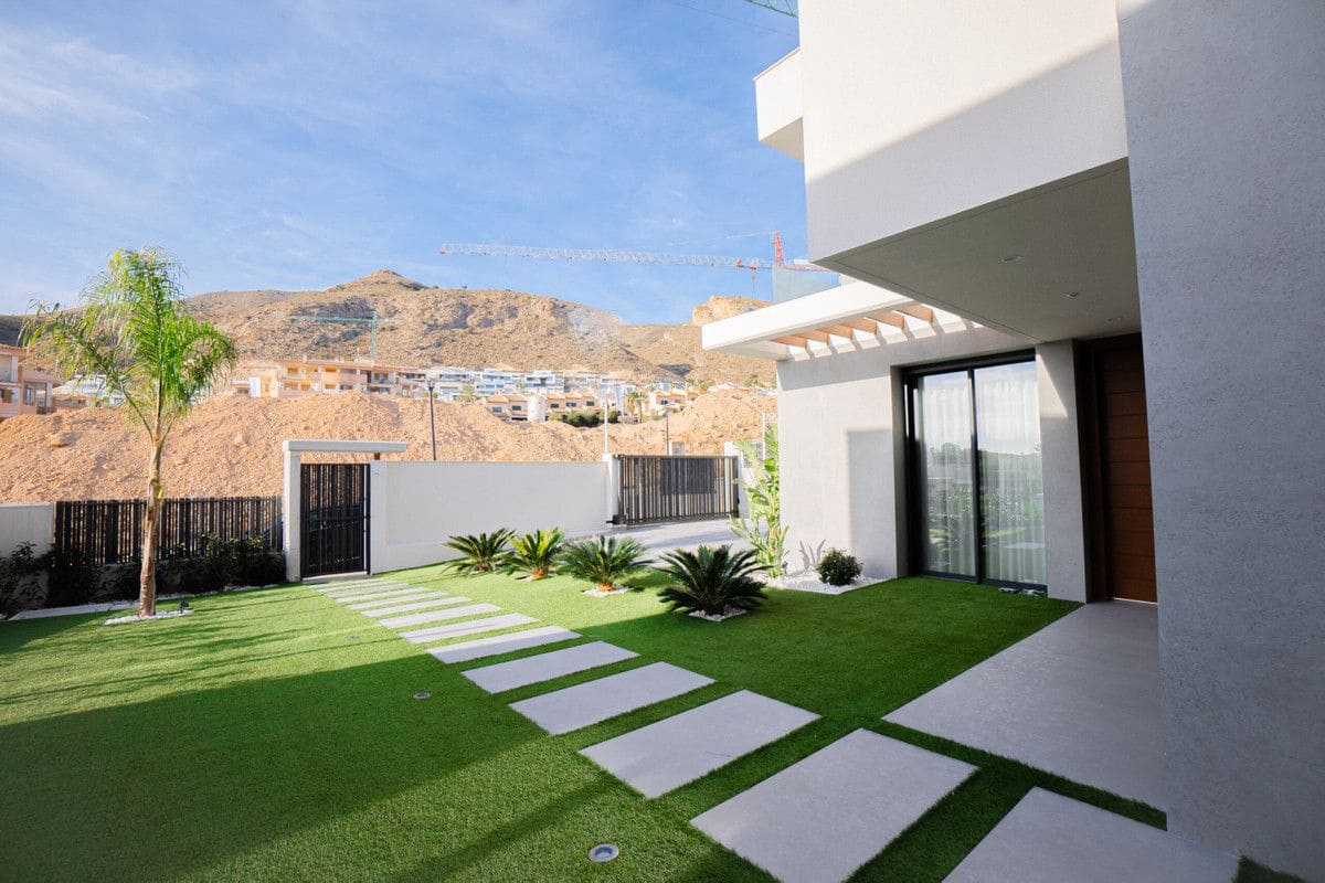 3 sovrum Villa till salu i Finestrat med pool - 870 000 € (Ref: 9993349)
