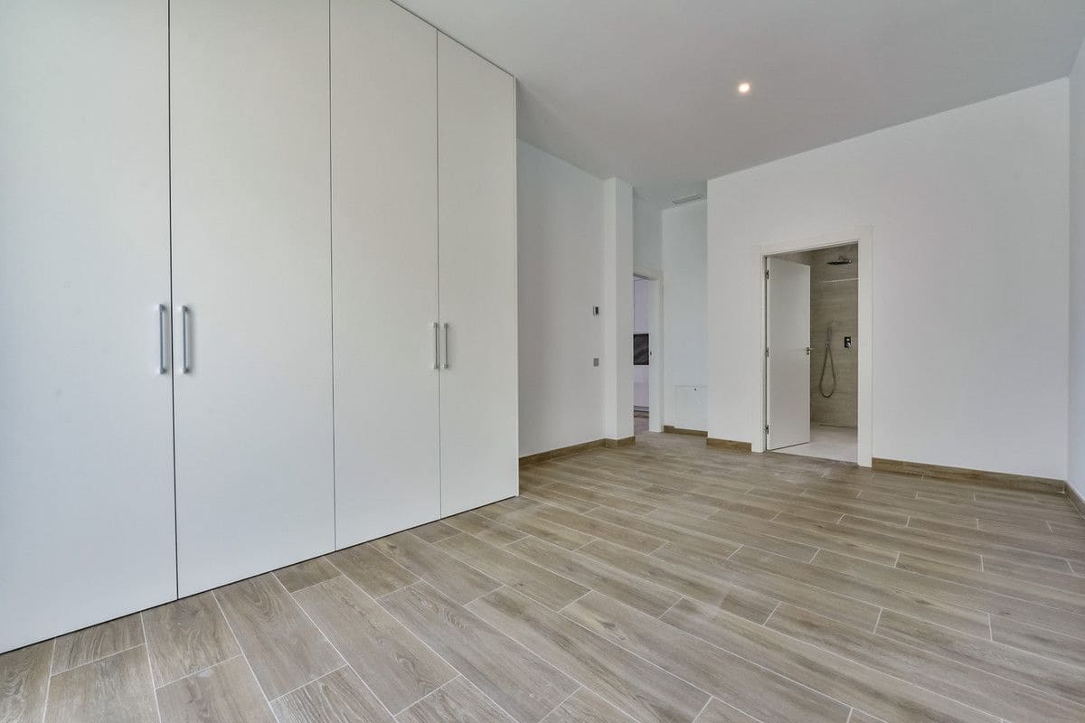 7 slaapkamer Villa te koop in Finestrat met zwembad - € 1.900.000 (Ref: 9993354)