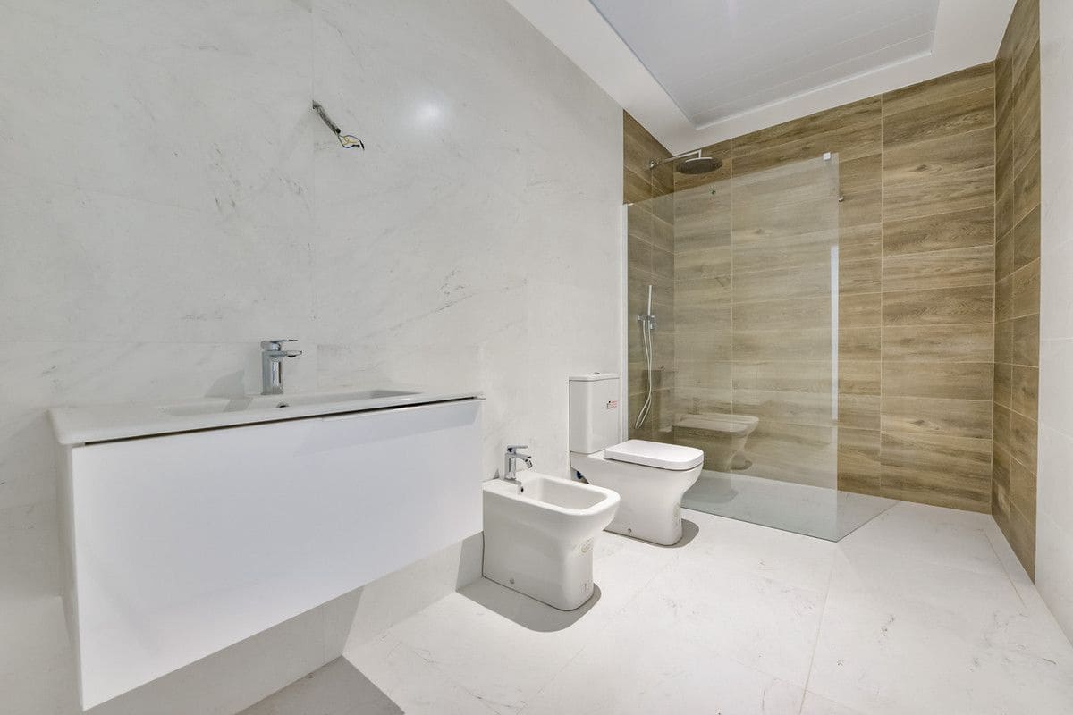 7 slaapkamer Villa te koop in Finestrat met zwembad - € 1.900.000 (Ref: 9993354)
