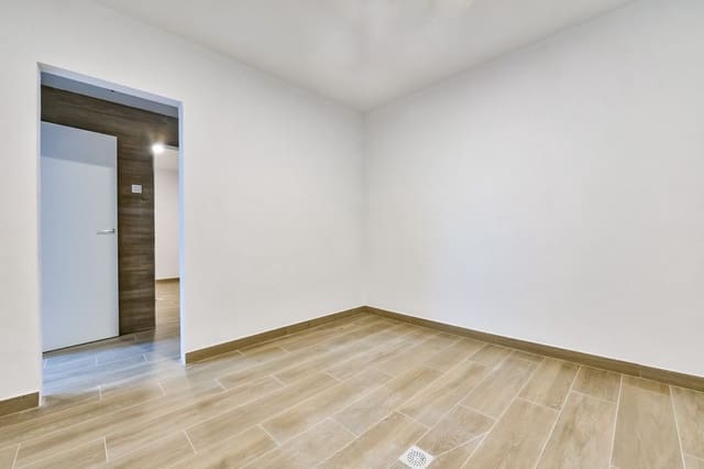 7 slaapkamer Villa te koop in Finestrat met zwembad - € 1.900.000 (Ref: 9993354)