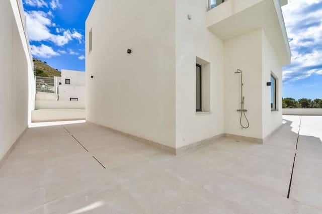 7 slaapkamer Villa te koop in Finestrat met zwembad - € 1.900.000 (Ref: 9993354)