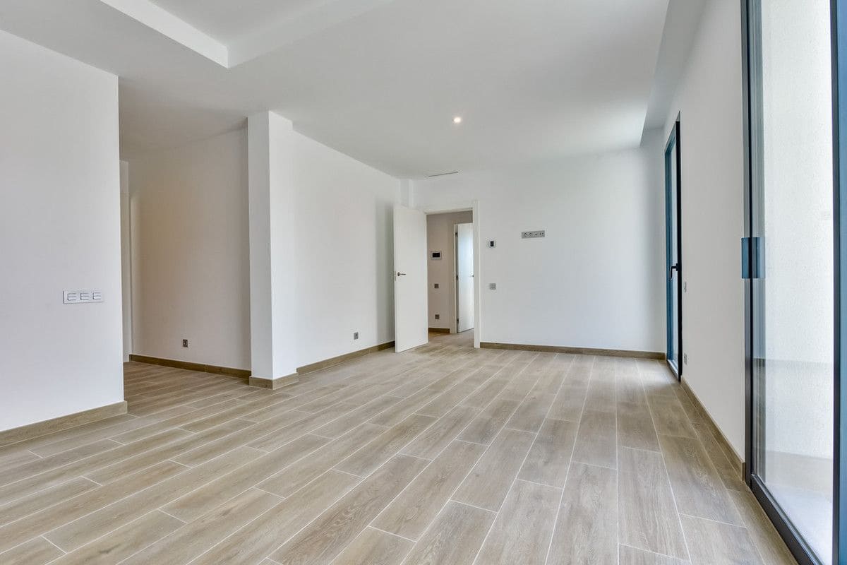 7 slaapkamer Villa te koop in Finestrat met zwembad - € 1.900.000 (Ref: 9993354)