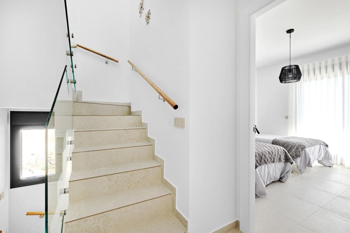 3 soverom Villa til salgs i San Miguel de Salinas med svømmebasseng - € 1 000 000 (Ref: 9993364)
