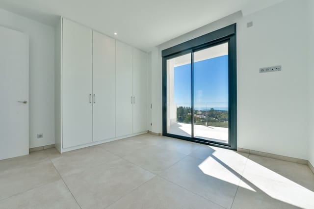 4 slaapkamer Villa te koop in Finestrat met zwembad - € 1.800.000 (Ref: 9993365)
