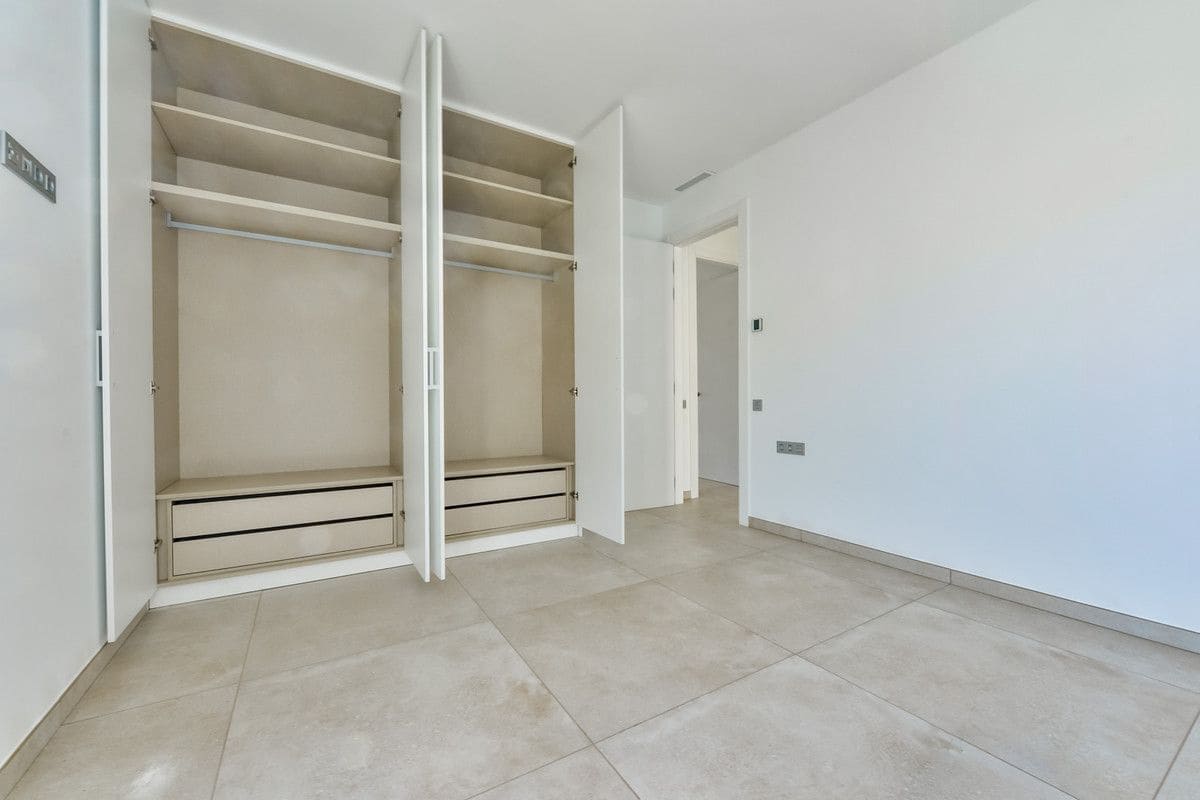4 slaapkamer Villa te koop in Finestrat met zwembad - € 1.800.000 (Ref: 9993365)