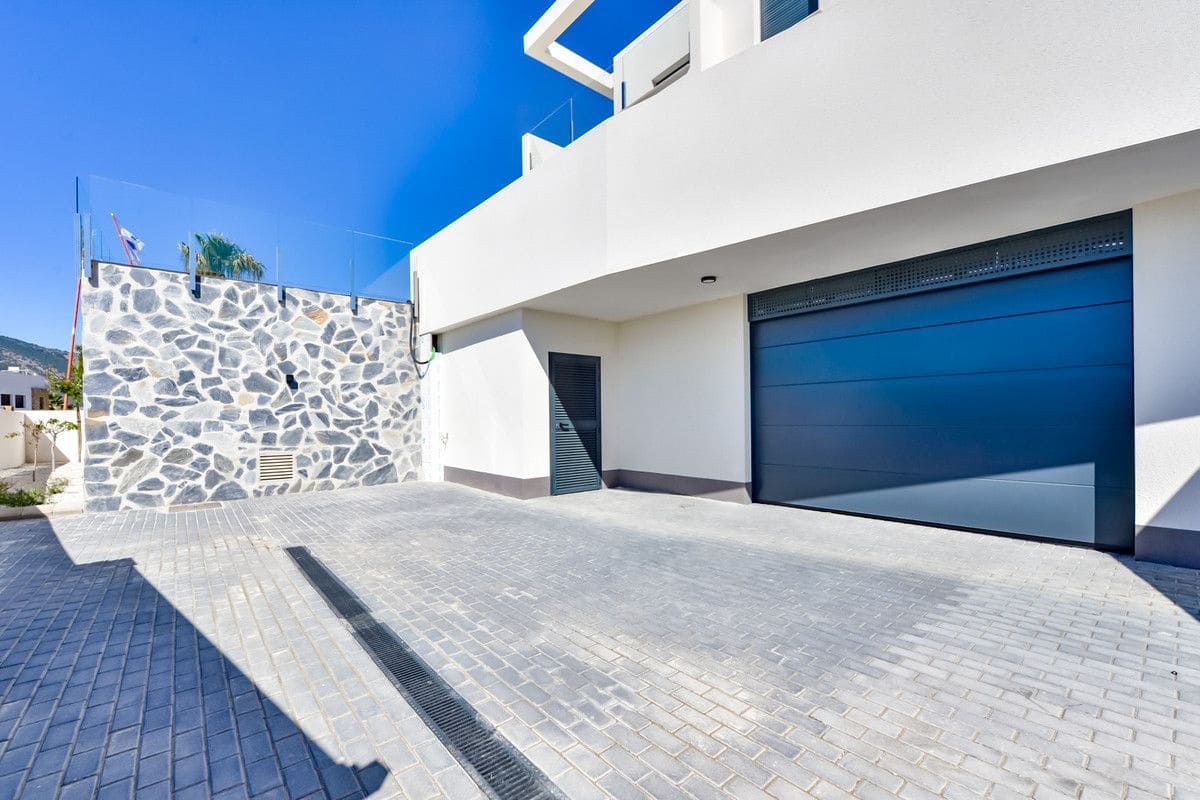 4 slaapkamer Villa te koop in Finestrat met zwembad - € 1.800.000 (Ref: 9993365)