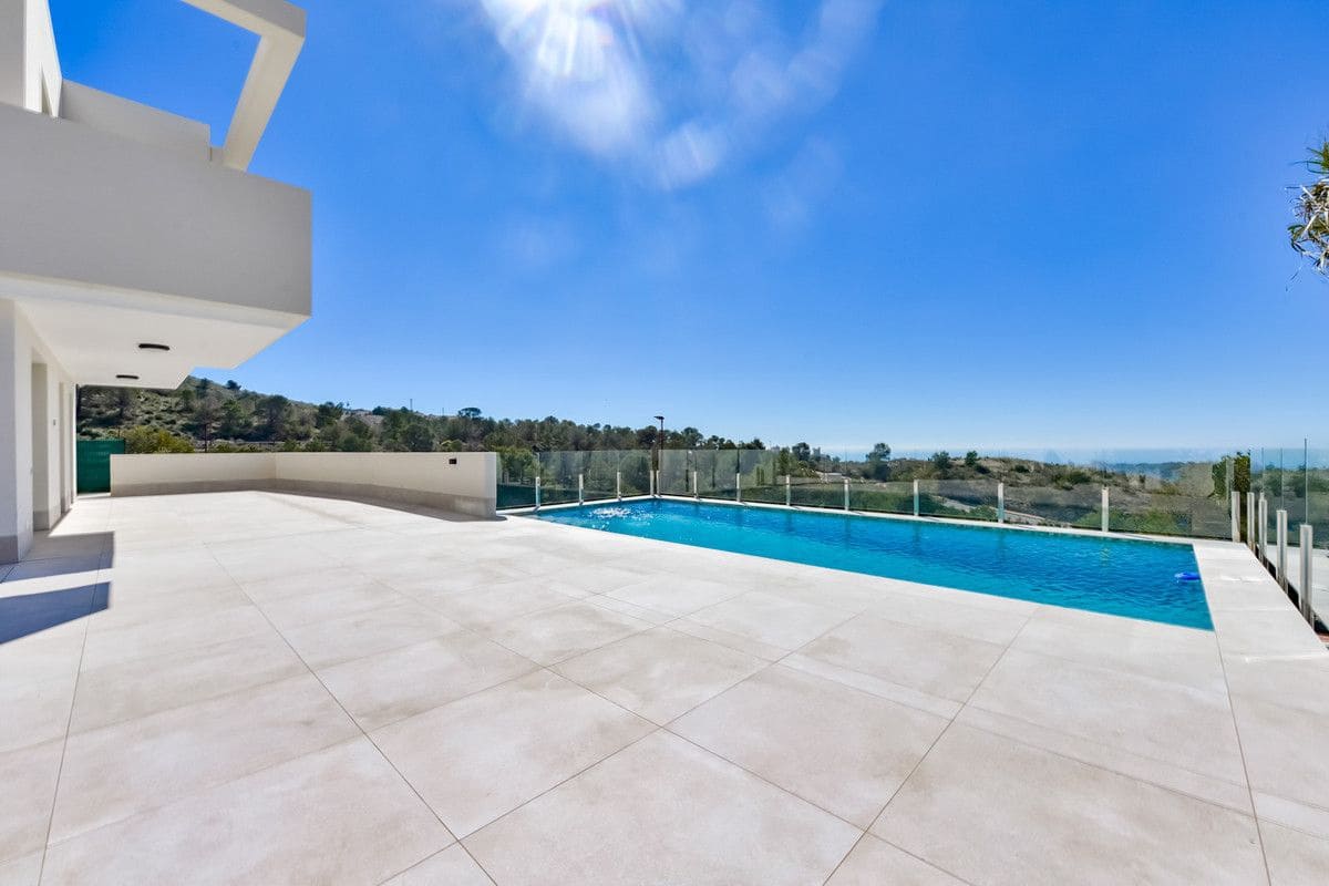 4 slaapkamer Villa te koop in Finestrat met zwembad - € 1.800.000 (Ref: 9993365)