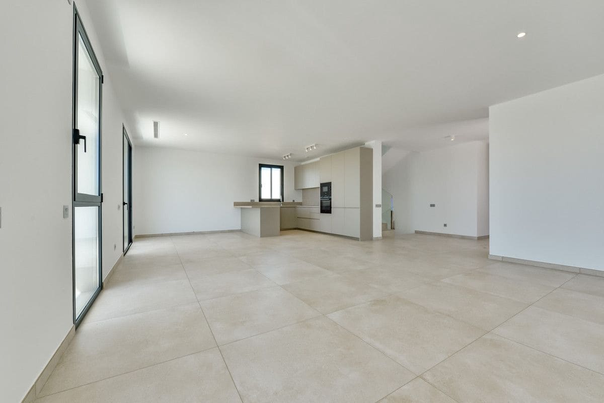 4 slaapkamer Villa te koop in Finestrat met zwembad - € 1.800.000 (Ref: 9993365)