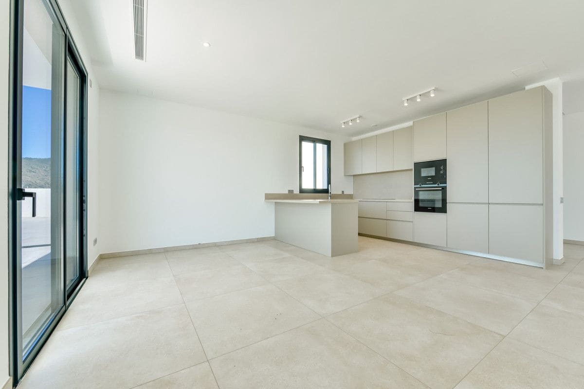 4 slaapkamer Villa te koop in Finestrat met zwembad - € 1.800.000 (Ref: 9993365)